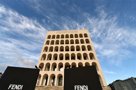 colosseo quadrato fendi cinema|Palazzo della Civiltà Italiana .